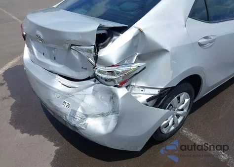 2015 Toyota Corolla Le/Le Plus/Le Premium из США, поврежденный, VIN 5YFBURHE4FP222878